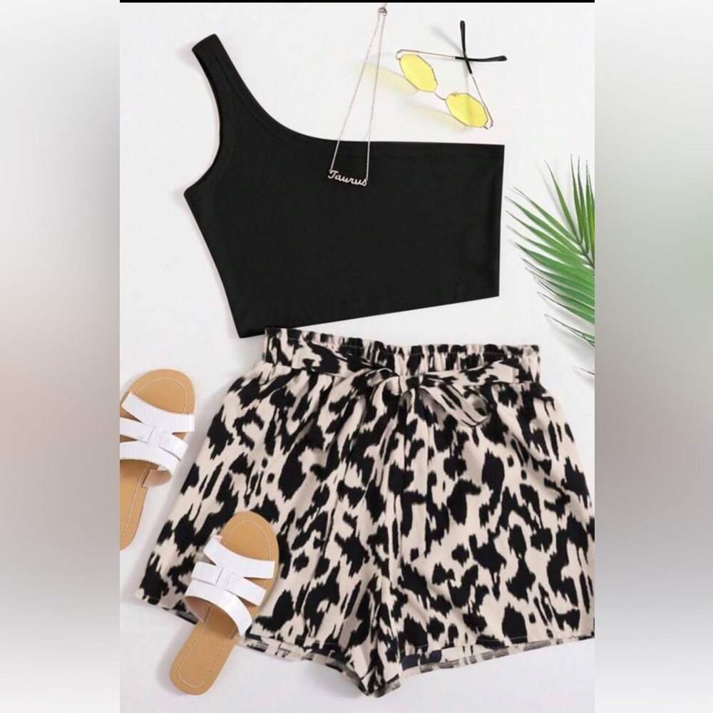 NWOT SHEIN Black and White High Waist Shorts asymmetrical top